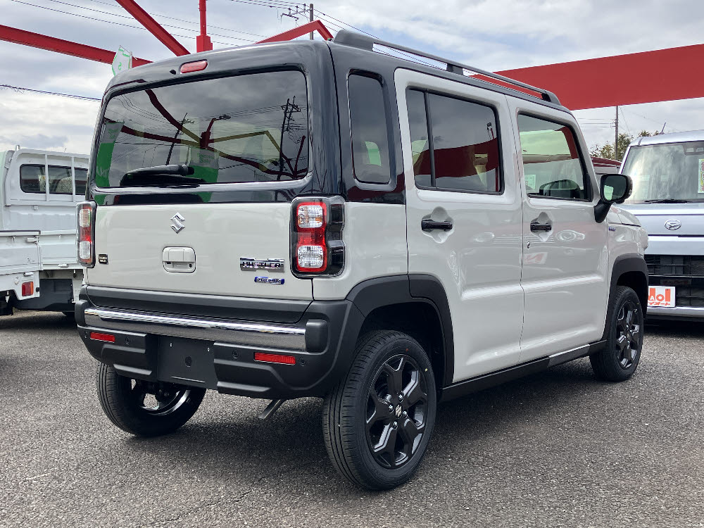 スズキ　ハスラー タフワイルド 2WD　ナビ付3枚目
