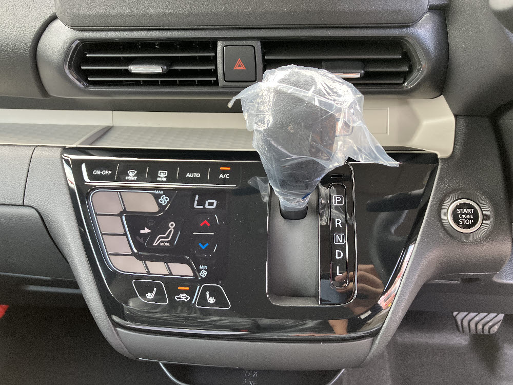 ミツビシ　デリカミニ　G12枚目