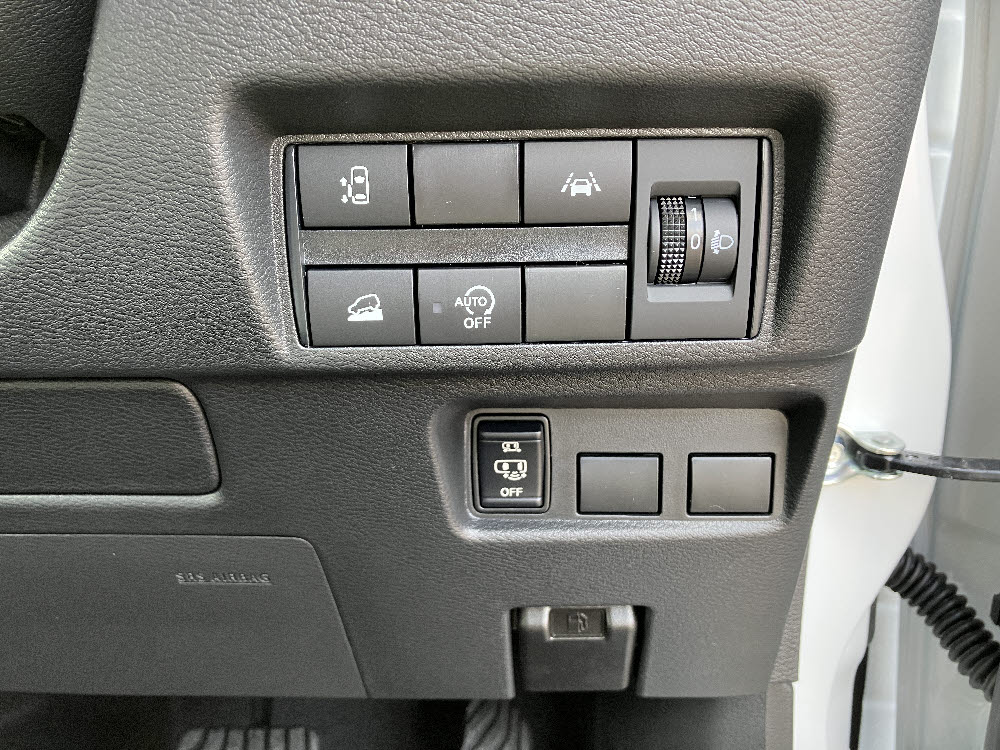 ミツビシ　デリカミニ　G13枚目