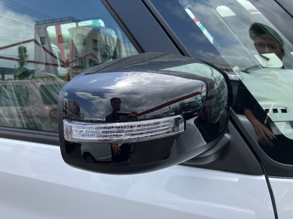 ミツビシ　デリカミニ　G17枚目