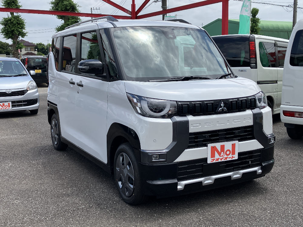 ミツビシ　デリカミニ　G2枚目