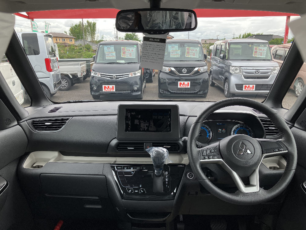 ミツビシ　デリカミニ　G10枚目