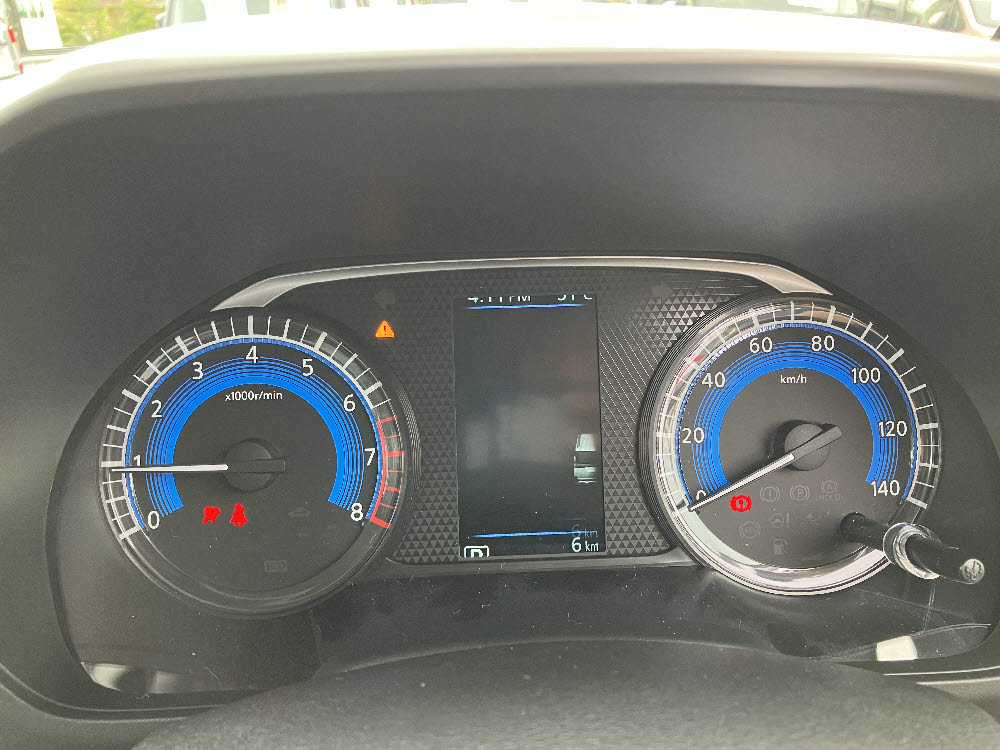 ミツビシ　デリカミニ　G14枚目