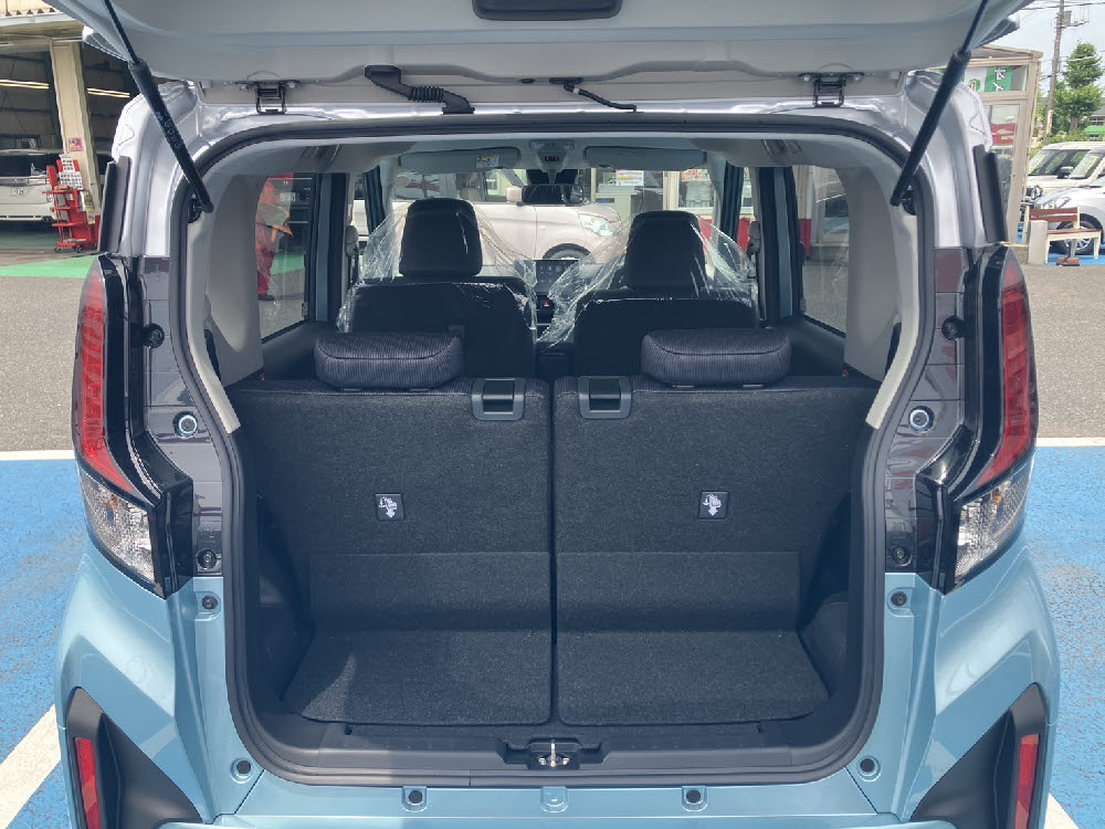 ダイハツ　ムーヴ　G　9インチDO8枚目