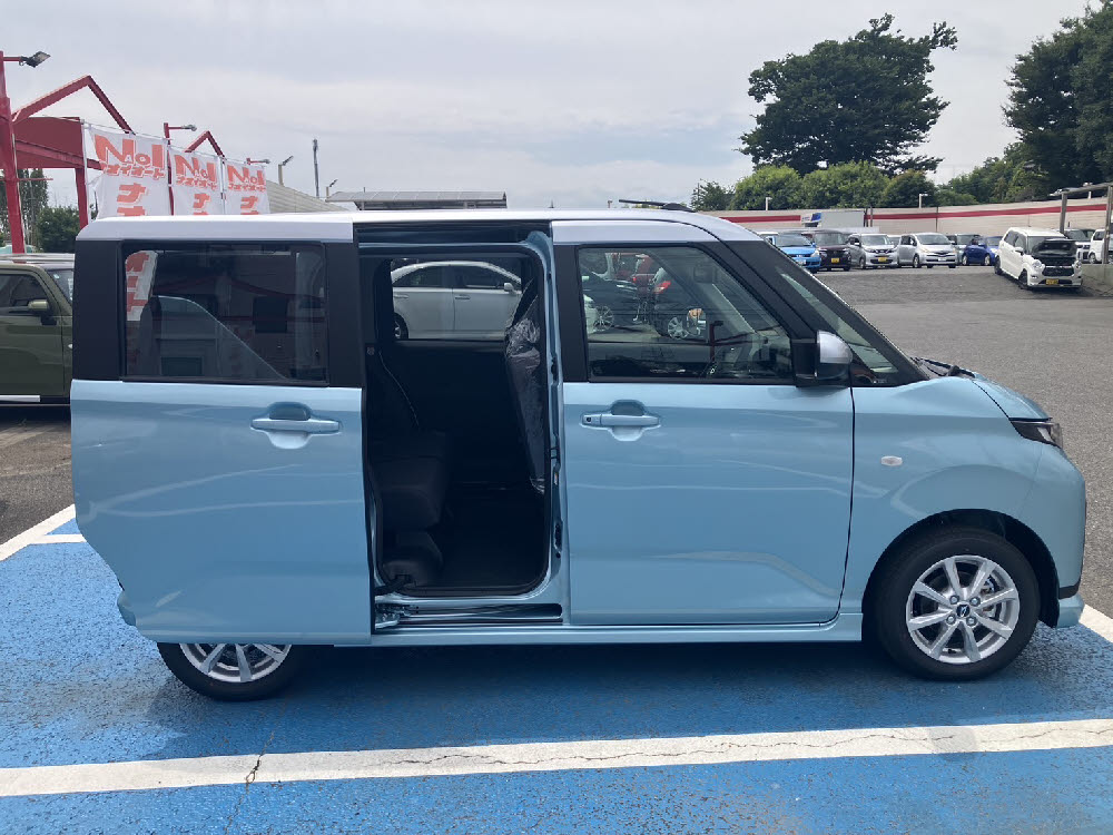 ダイハツ　ムーヴ　G　9インチDO2枚目