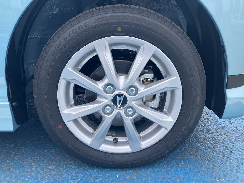 ダイハツ　ムーヴ　G　9インチDO7枚目