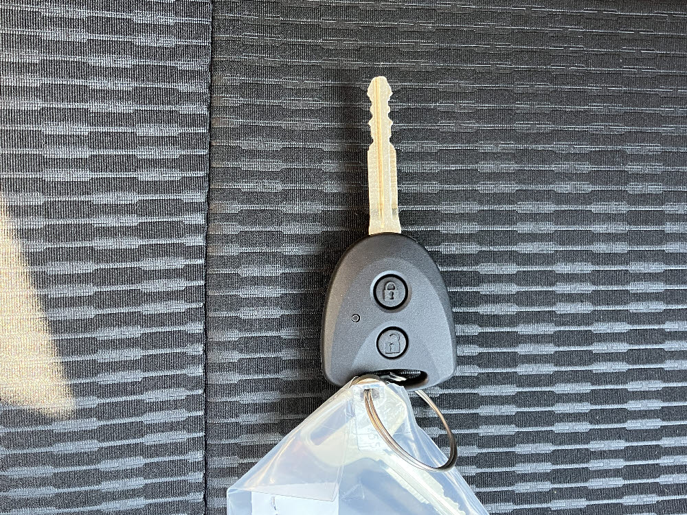 ダイハツ　ハイゼットカーゴ　デラックス　18枚目