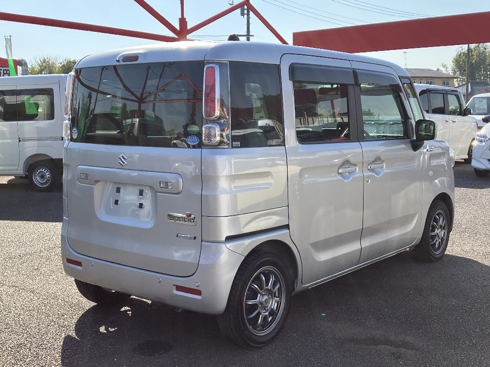 スズキ　スペーシア　HYBRID X4枚目