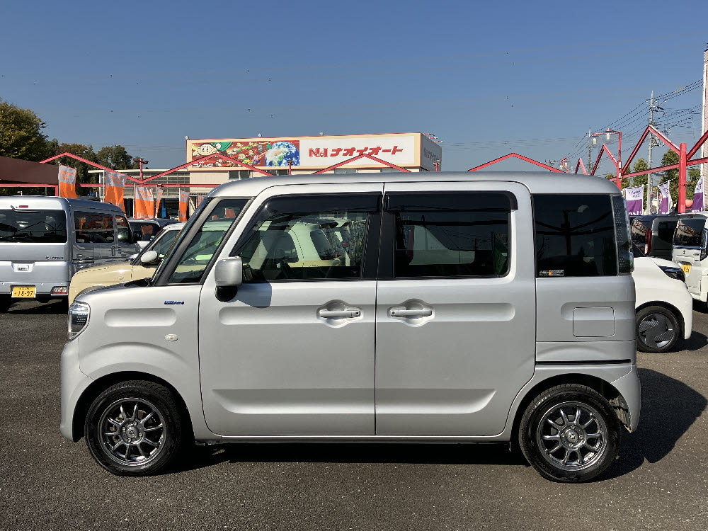 スズキ　スペーシア　HYBRID X7枚目