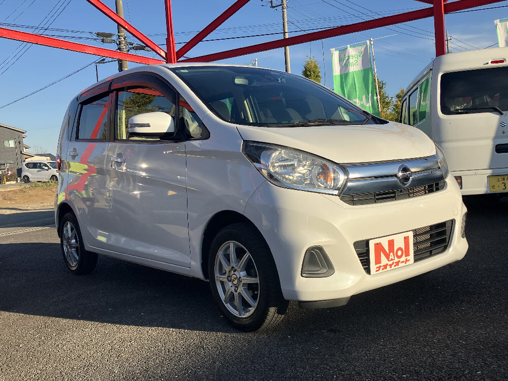 ニッサン　デイズ　X　2枚目