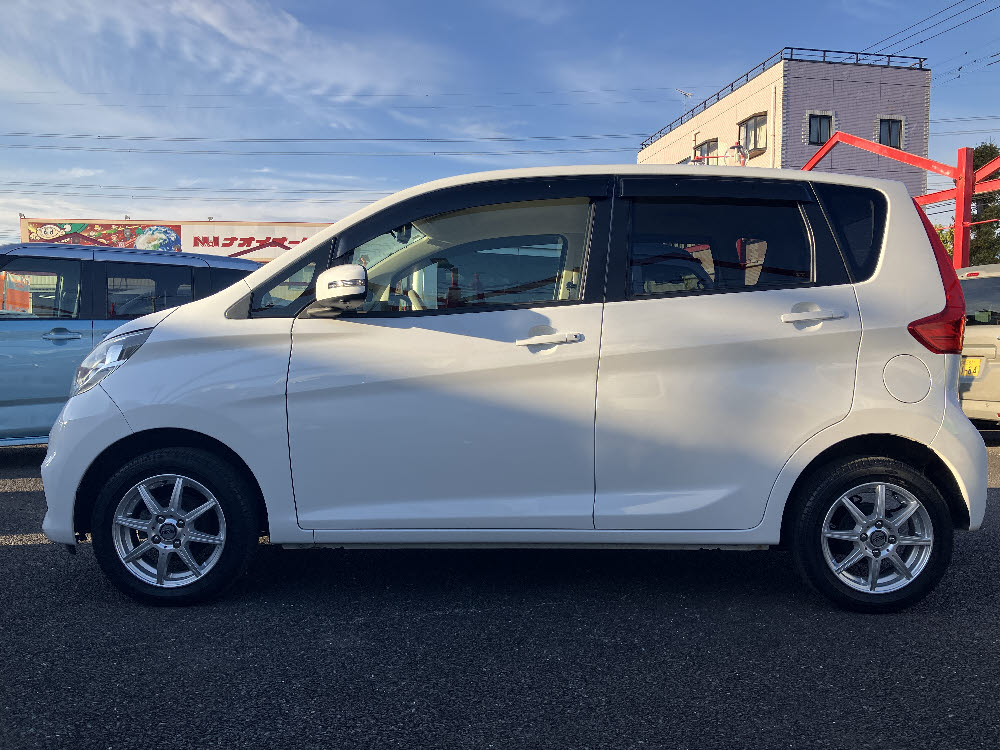 ニッサン　デイズ　X　7枚目