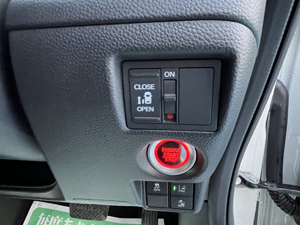 ホンダ　Ｎ ＢＯＸカスタム　GLホンダセンシング16枚目