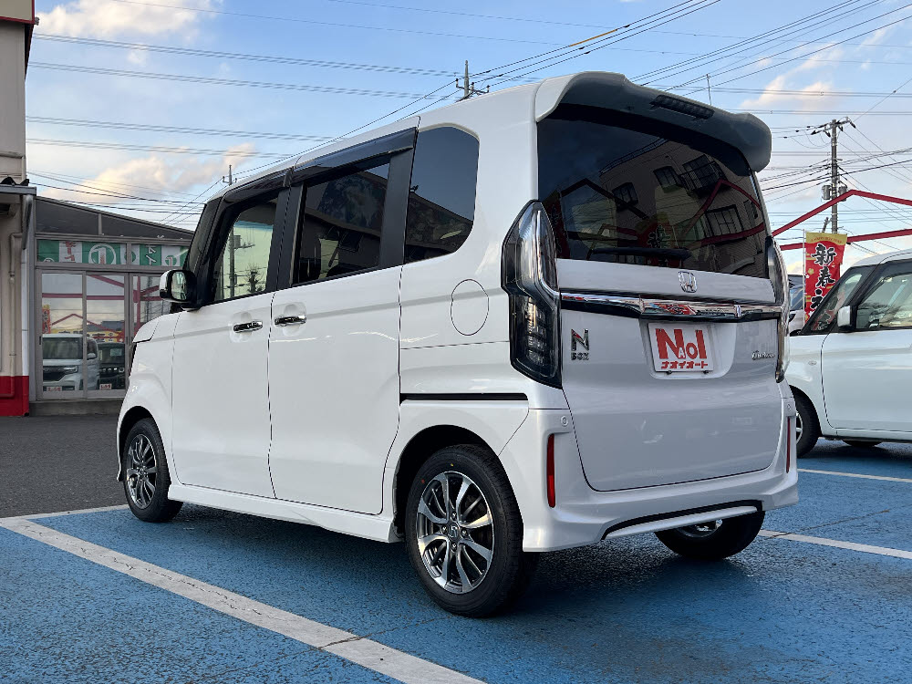 ホンダ　Ｎ ＢＯＸカスタム　GLホンダセンシング6枚目