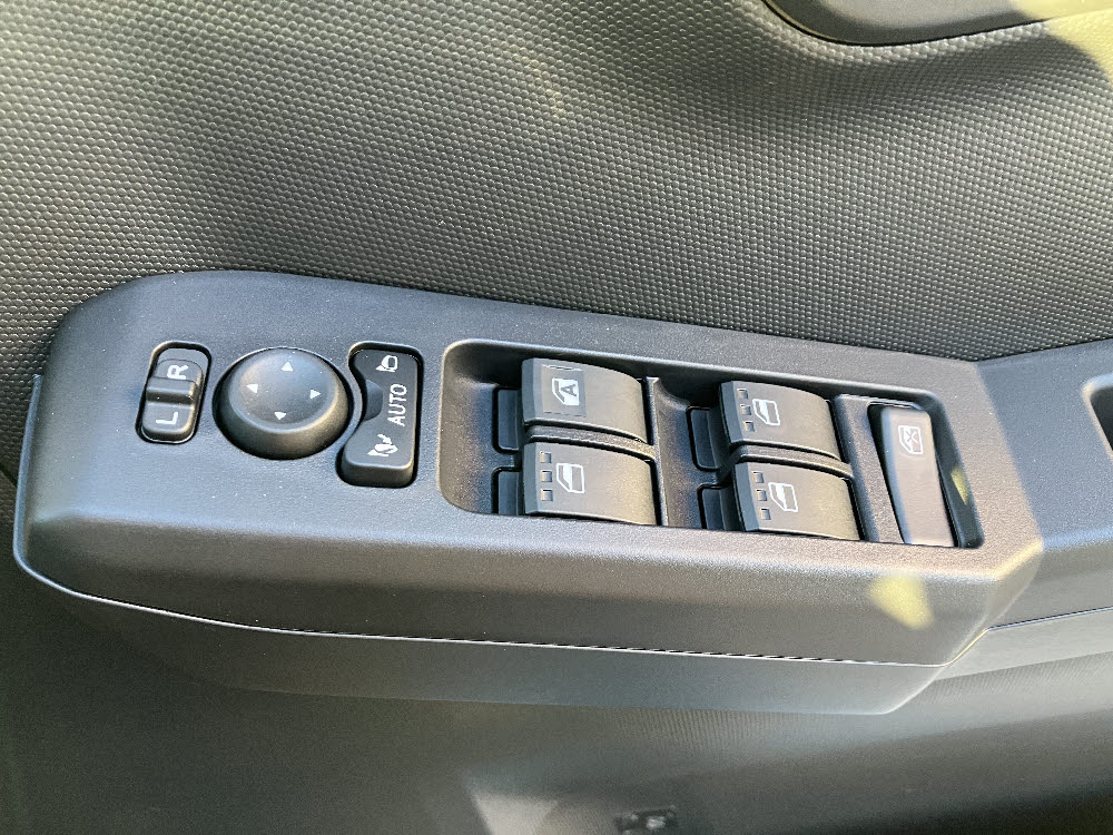 ダイハツ　タフト　X　ODレス13枚目