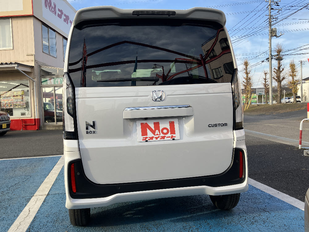 ホンダ　NBOXカスタム　8インチナビ（VXM-245ZFEi）5枚目