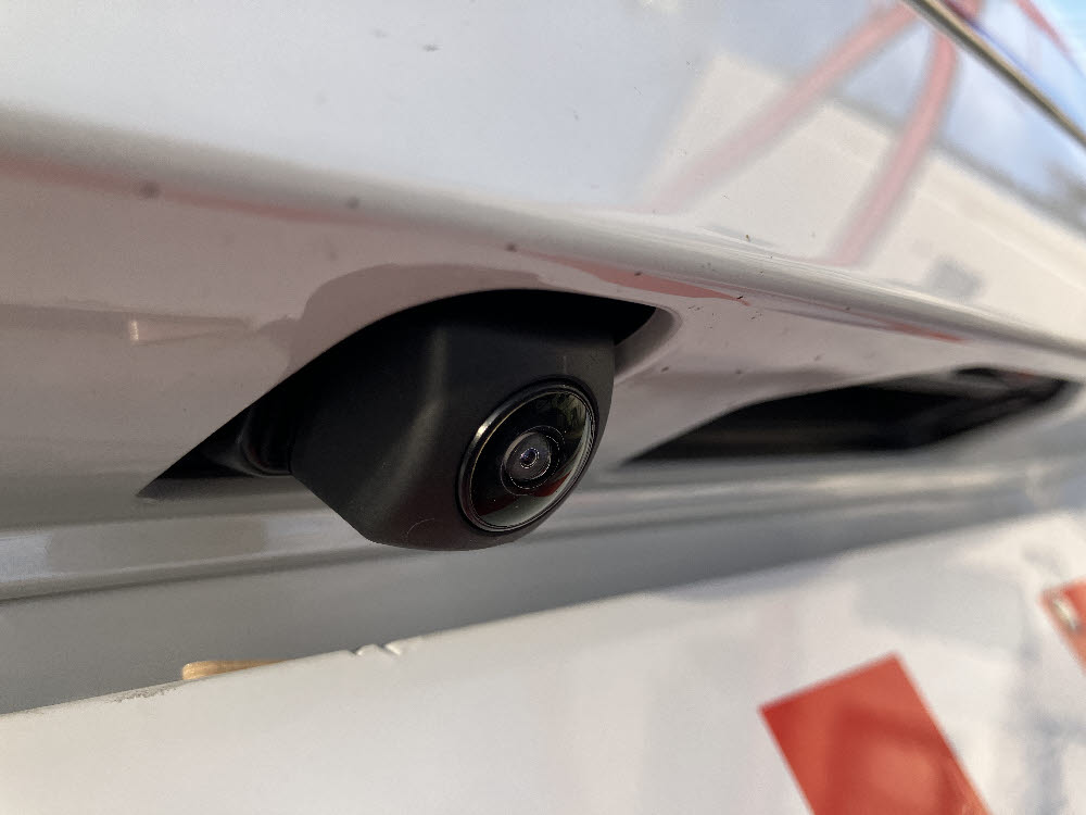 ホンダ　NBOXカスタム　8インチナビ（VXM-245ZFEi）8枚目