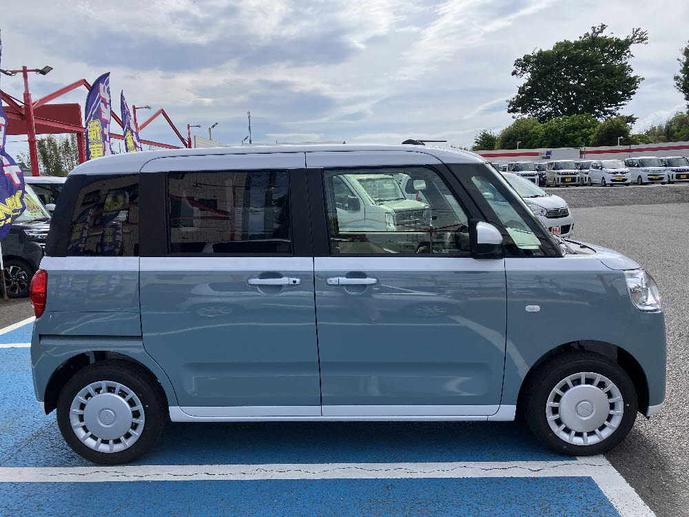 ダイハツ　販売不可ムーヴキャンバス　ストライプスX　UPG　ODレス3枚目