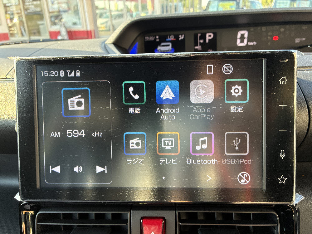 ダイハツ　タントカスタム　X　9インチDA18枚目