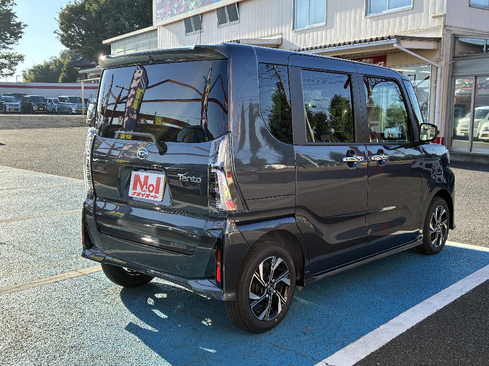 ダイハツ　タントカスタム　X　9インチDA4枚目