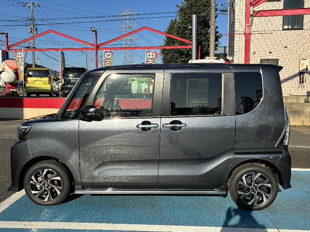 ダイハツ　タントカスタム　X　9インチDA7枚目