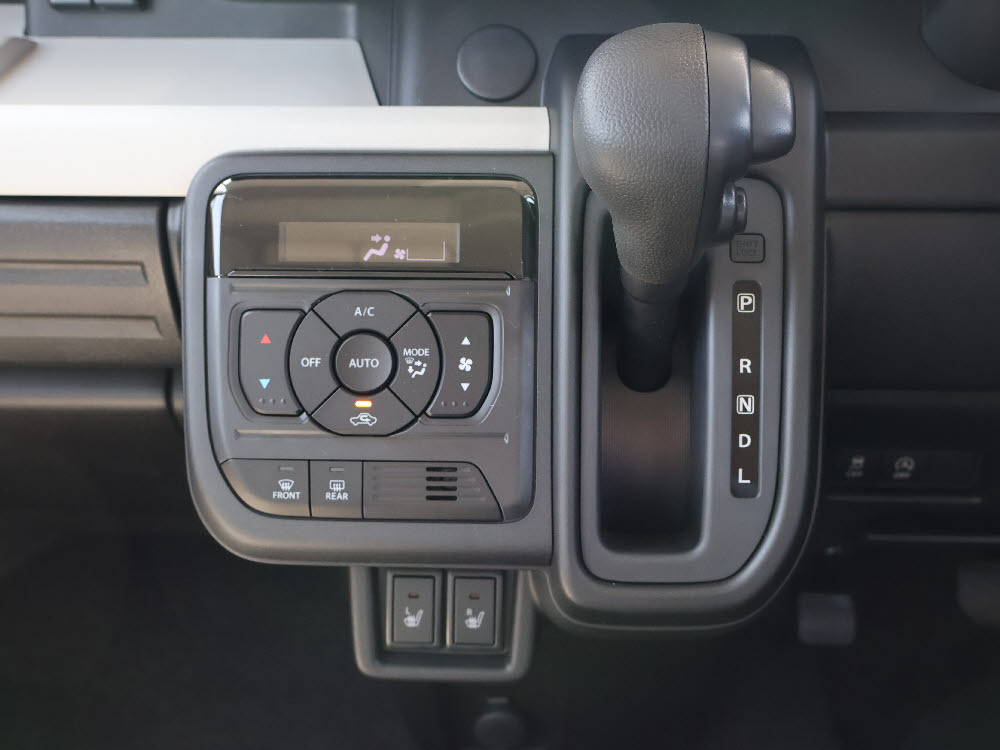 スズキ　スペーシアHYBRID　X　オーディオレス10枚目