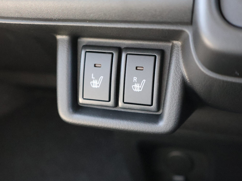 スズキ　スペーシアHYBRID　X　オーディオレス13枚目