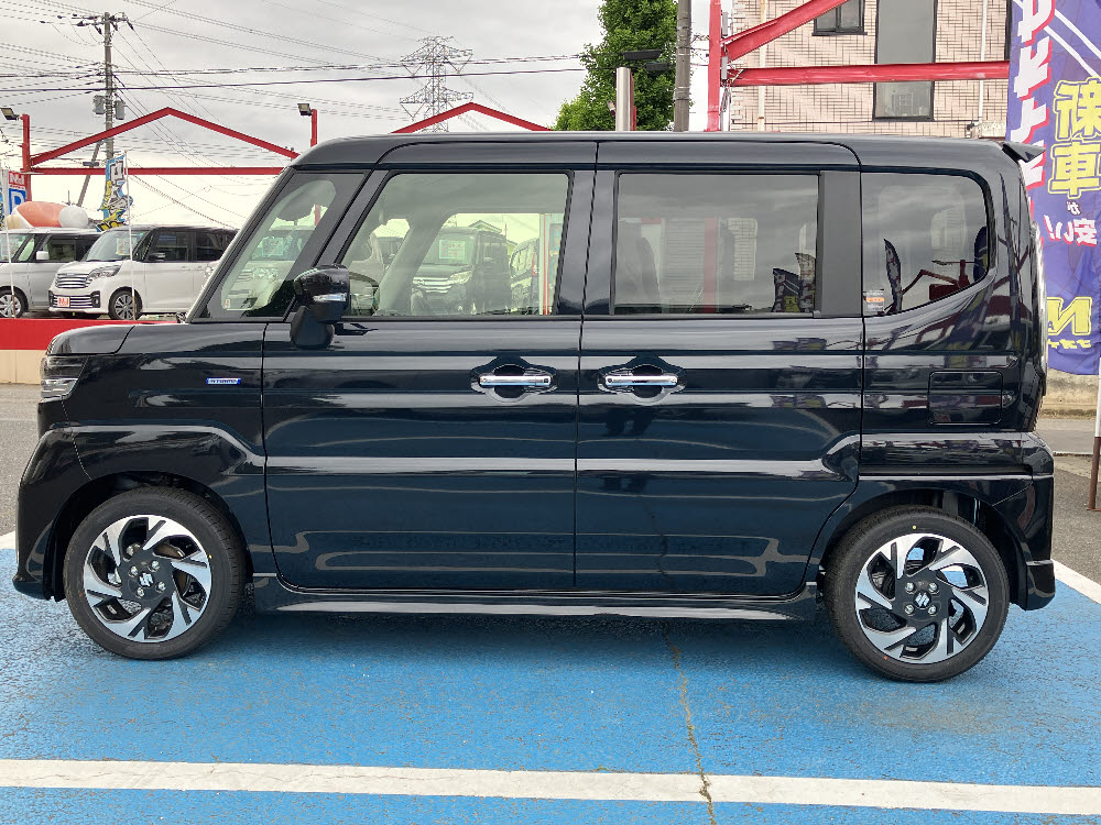 スズキ スペーシアカスタム HYBRID XS7枚目