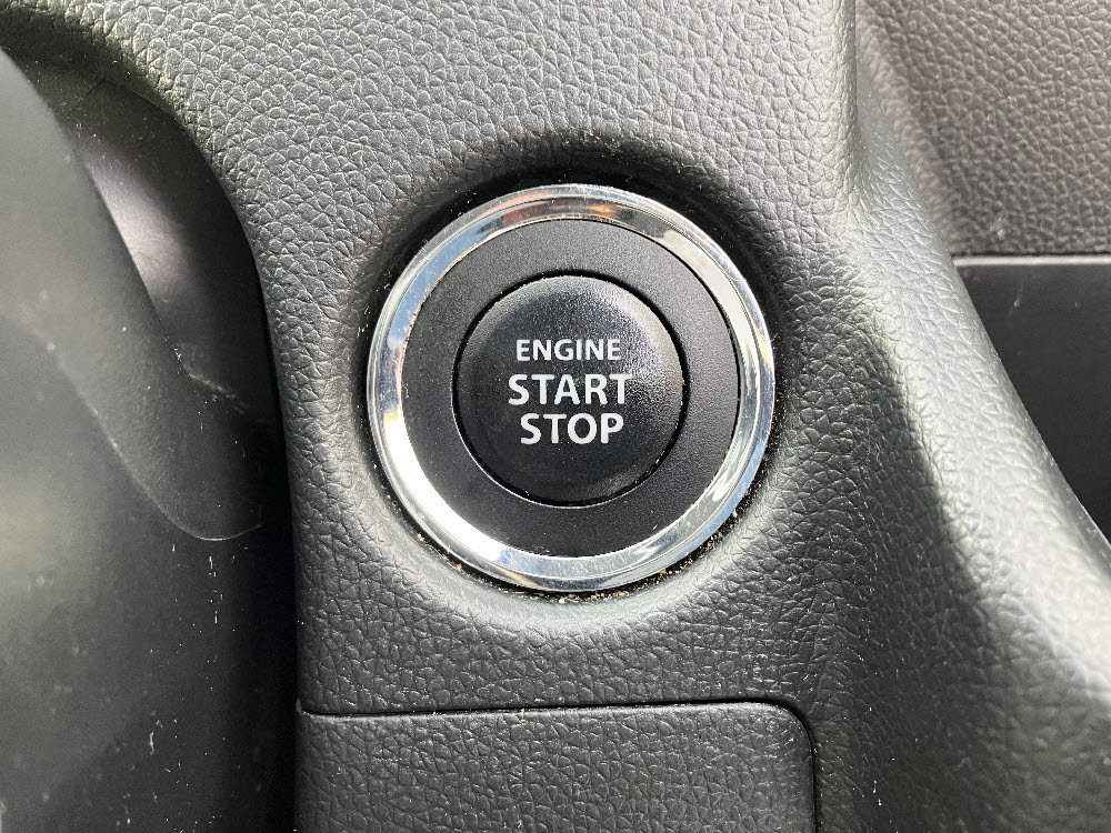 スズキ　ワゴンＲスティングレー　HYBRID　X15枚目