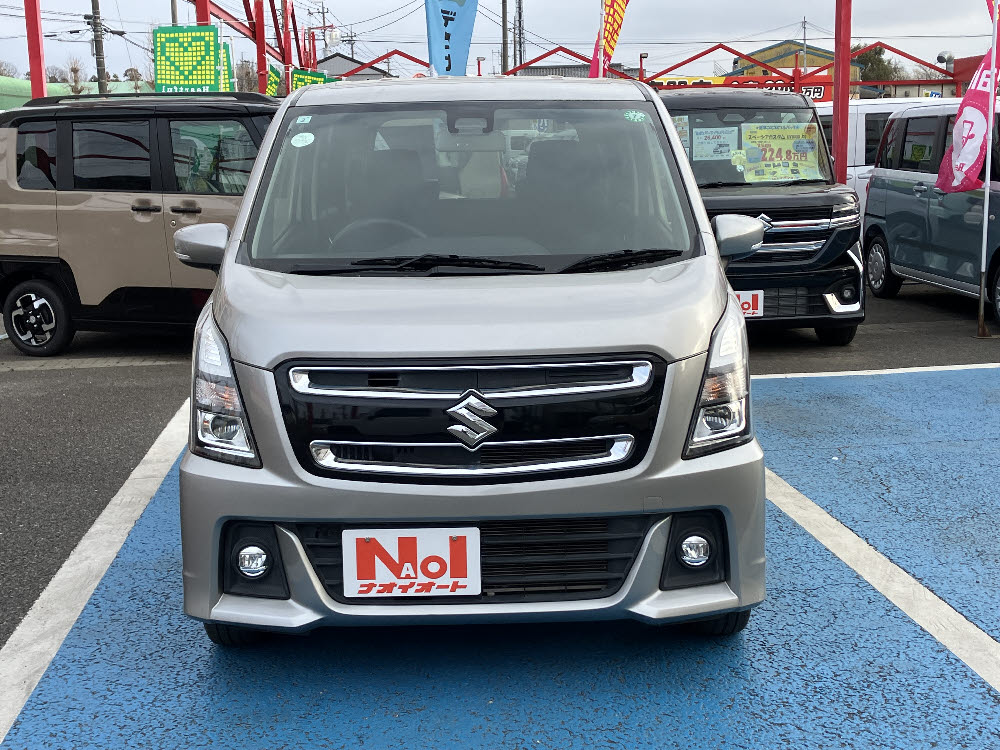 スズキ　ワゴンＲスティングレー　HYBRID　X1枚目