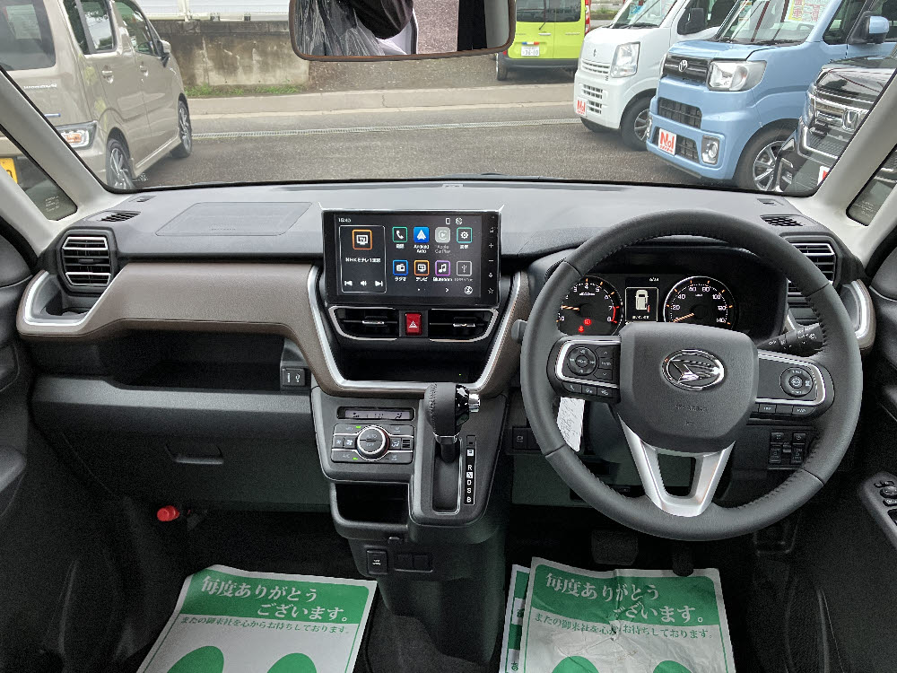 ダイハツ　ムーヴ　RS 9インチDオーディオ パノラマモニター付12枚目