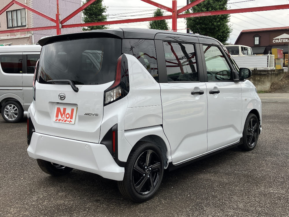 ダイハツ　ムーヴ　RS 9インチDオーディオ パノラマモニター付4枚目