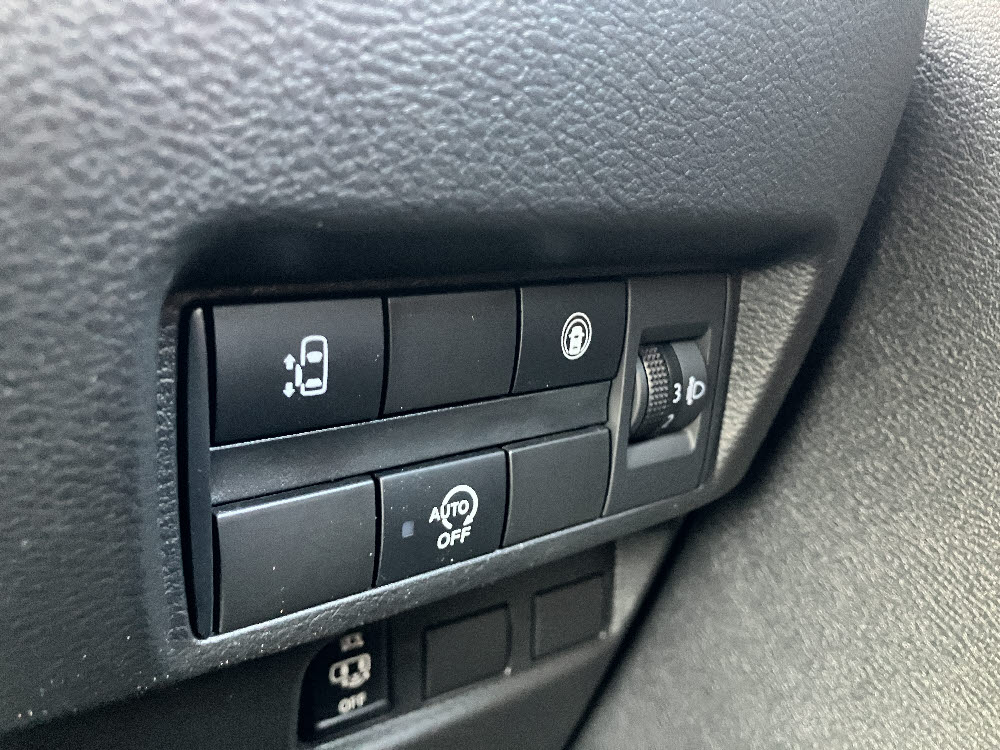 ニッサン　ルークス　ハイウェイスターX16枚目