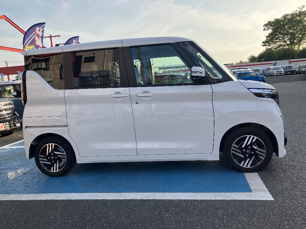 ニッサン ルークス ハイウェイスターX3枚目