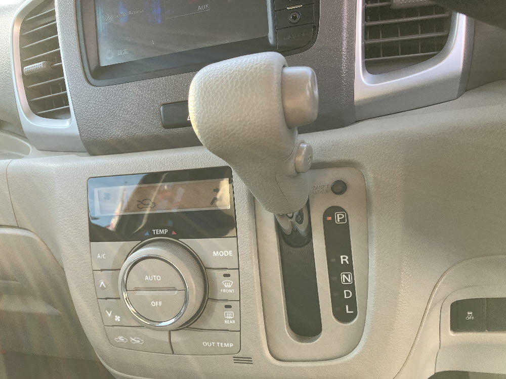 スズキ　スペーシア　X17枚目