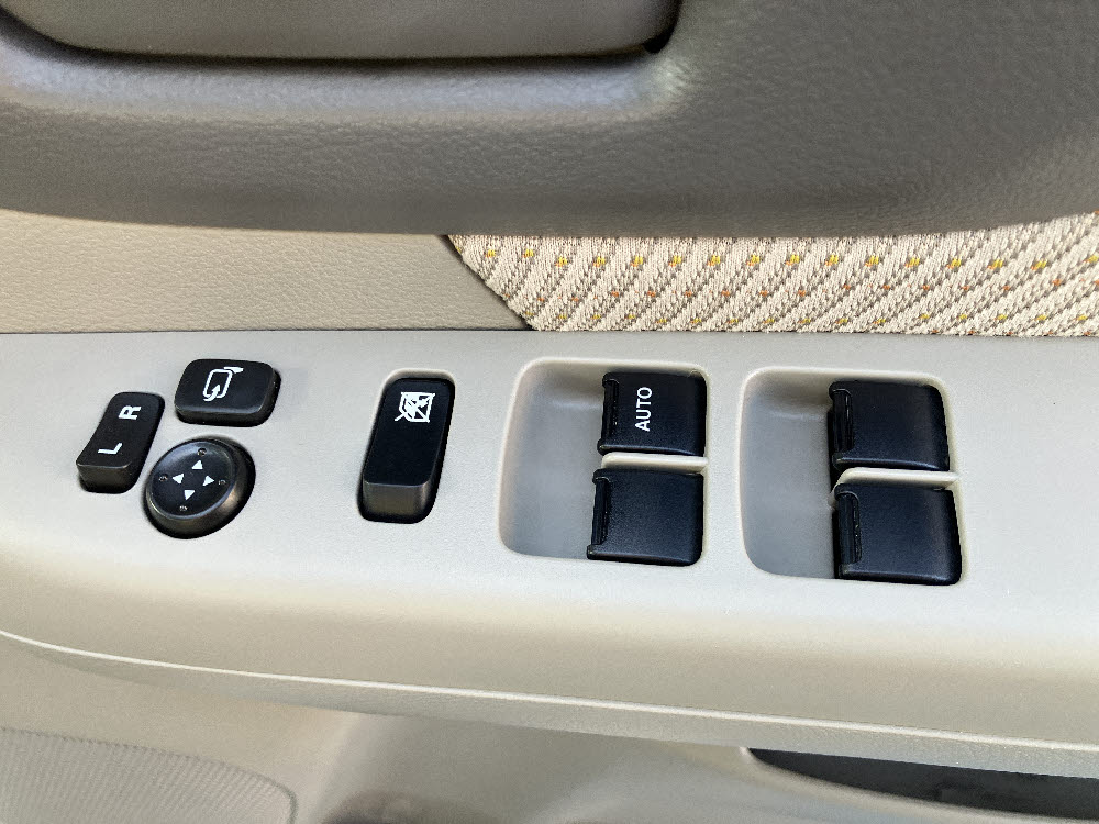 スズキ　スペーシア　X18枚目