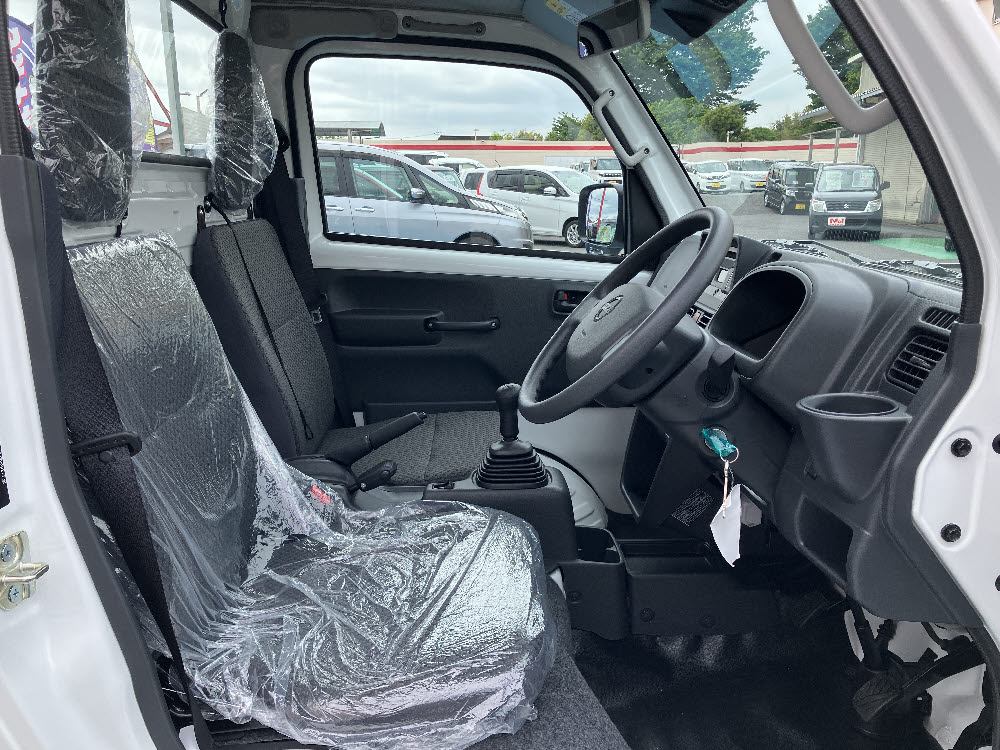 ニッサン　ＮＴ１００クリッパー　ＧＸ　4ＷＤ　5MT9枚目