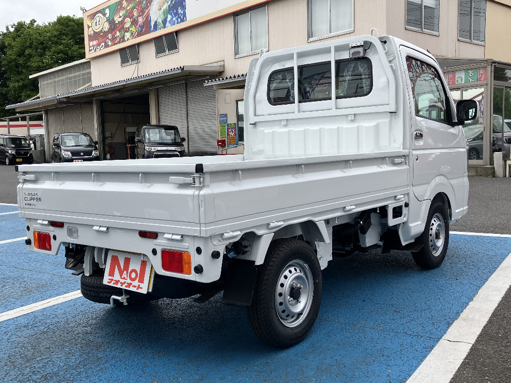 ニッサン　ＮＴ１００クリッパー　ＧＸ　4ＷＤ　5MT4枚目