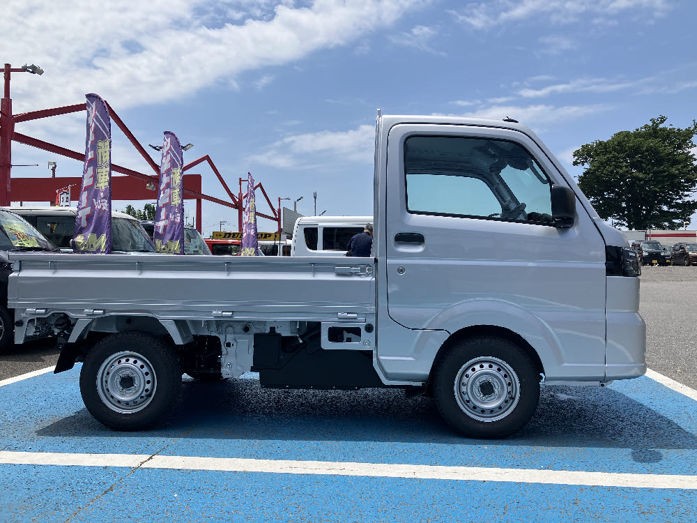 スズキ キャリィ KC 4WD 5MT 3枚目