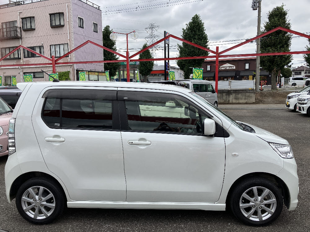スズキ ワゴンRスティングレー X3枚目