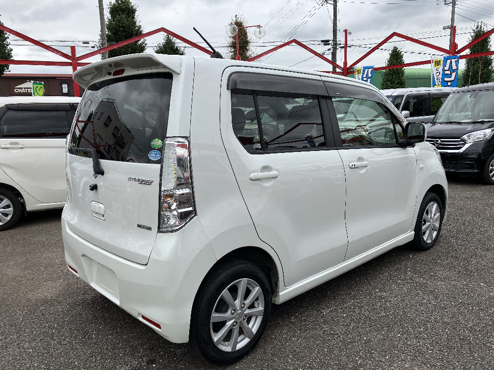 スズキ ワゴンRスティングレー X4枚目
