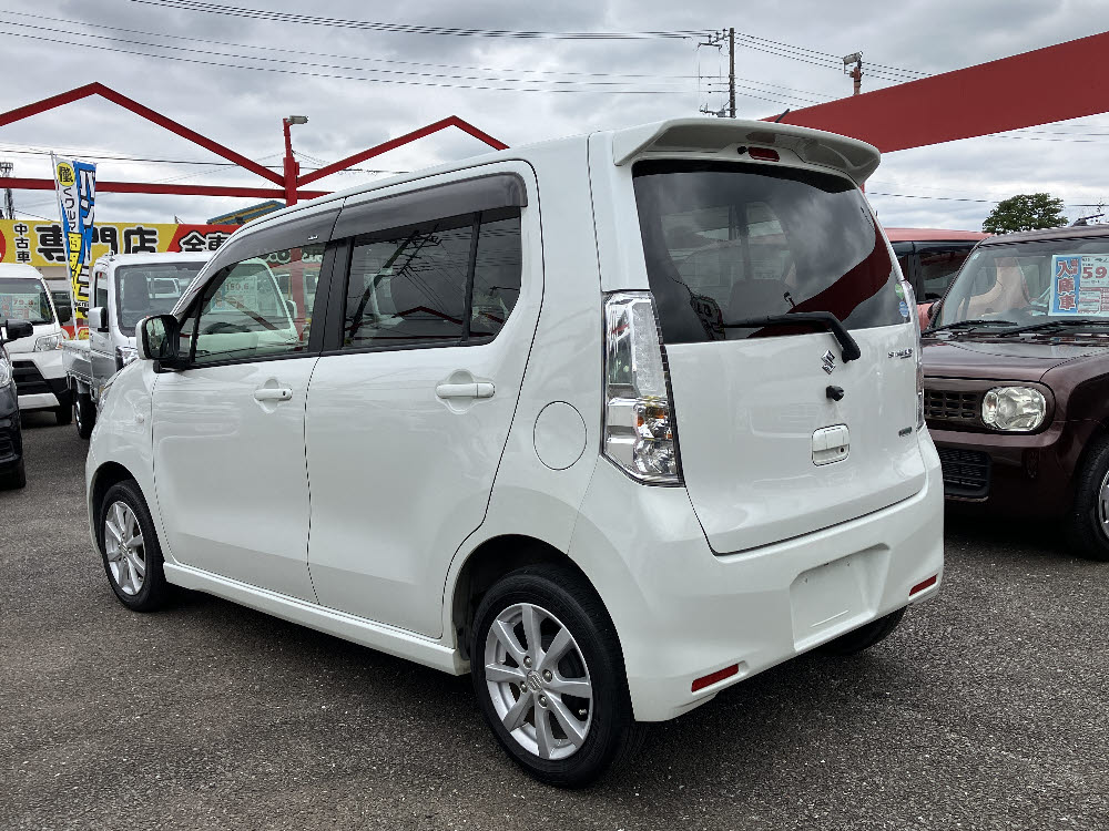 スズキ ワゴンRスティングレー X6枚目