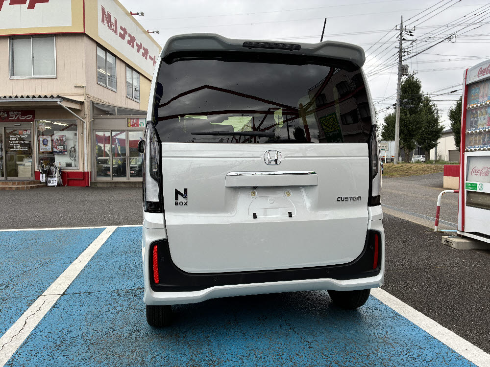 ホンダ　Ｎ ＢＯＸカスタム　標準5枚目