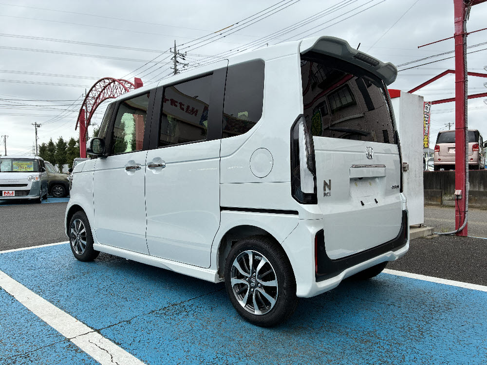 ホンダ　Ｎ ＢＯＸカスタム　標準6枚目