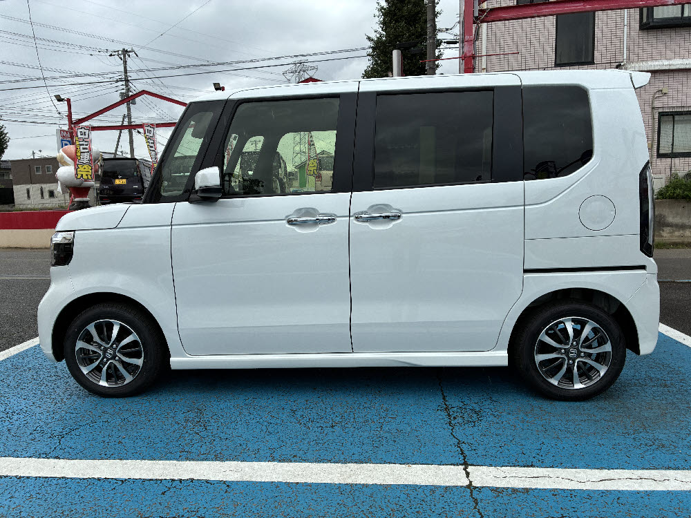 ホンダ　Ｎ ＢＯＸカスタム　標準7枚目