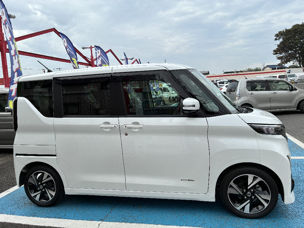 ニッサン ルークス ハイウェイスター Gターボ プロパイロットED3枚目