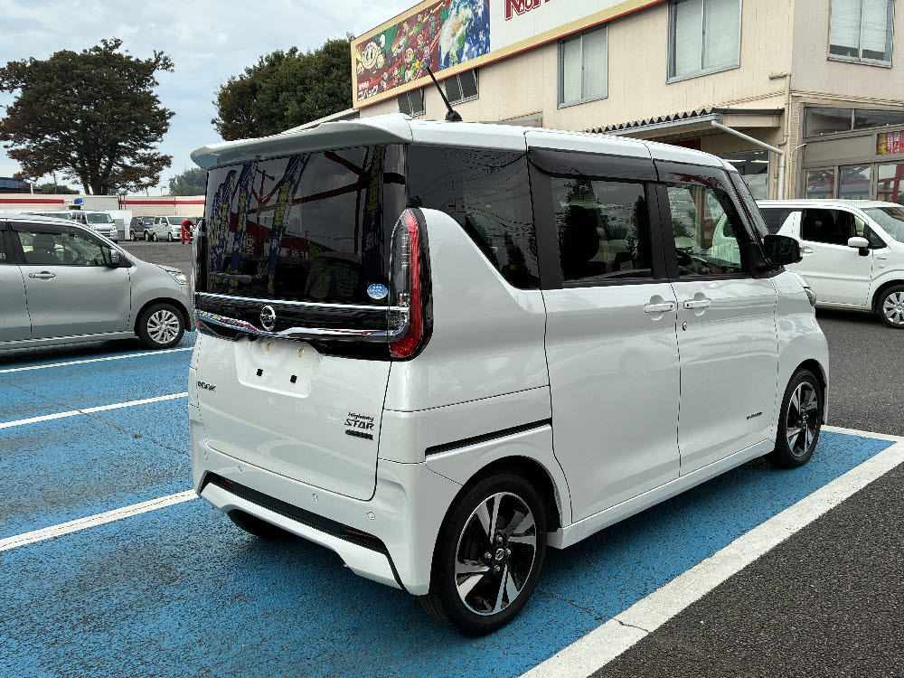 ニッサン ルークス ハイウェイスター Gターボ プロパイロットED4枚目