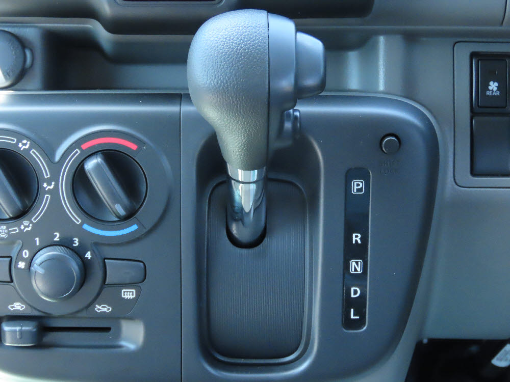 ニッサン　クリッパーバン　GX14枚目