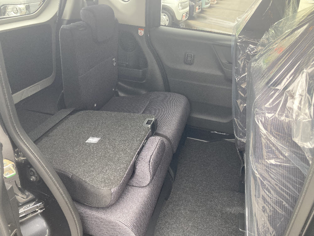 ダイハツ　ムーヴ　G　9インチDO付10枚目