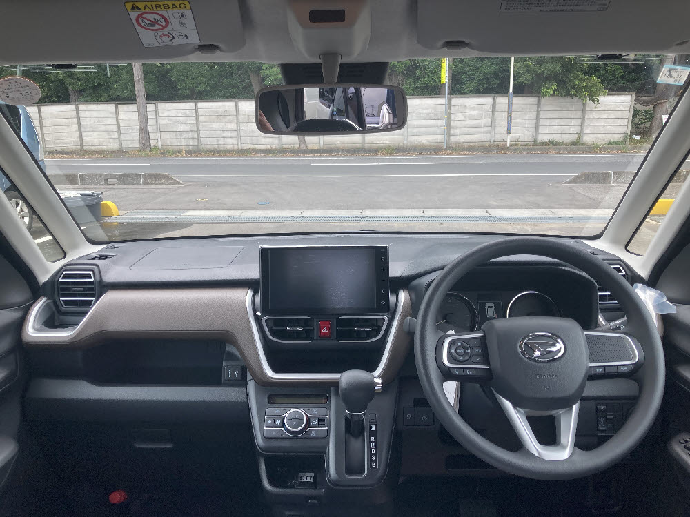 ダイハツ　ムーヴ　G　9インチDO付12枚目