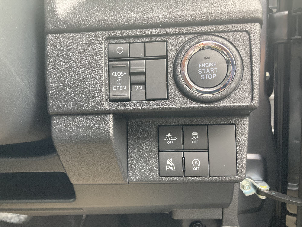 ダイハツ　ムーヴ　G　9インチDO付16枚目